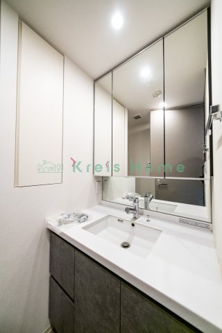 クレストコート日本橋人形町の独立洗面台