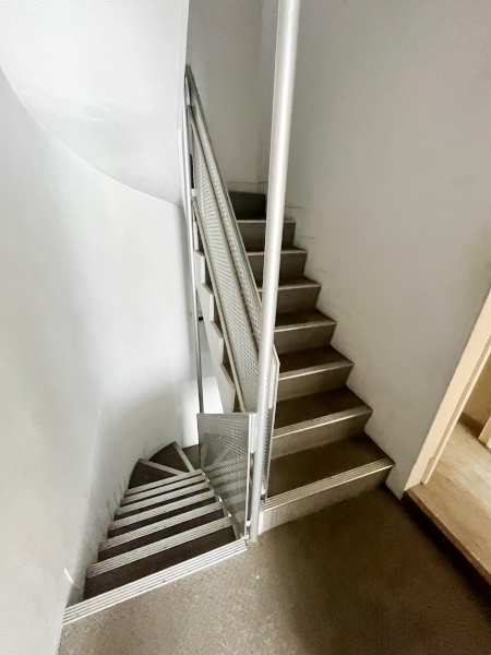 コスモ第11ビル　北の内装