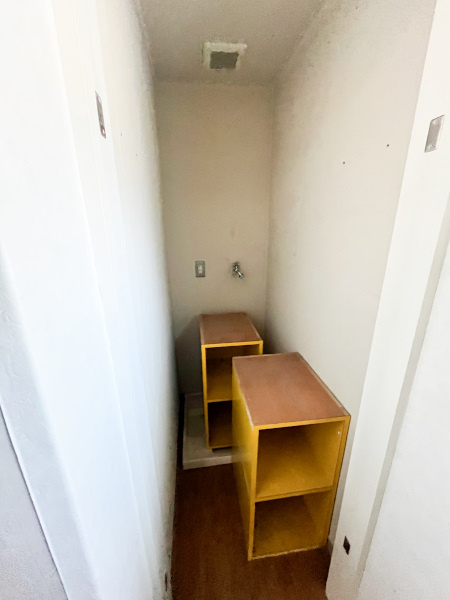 コスモ第11ビル　北の内装