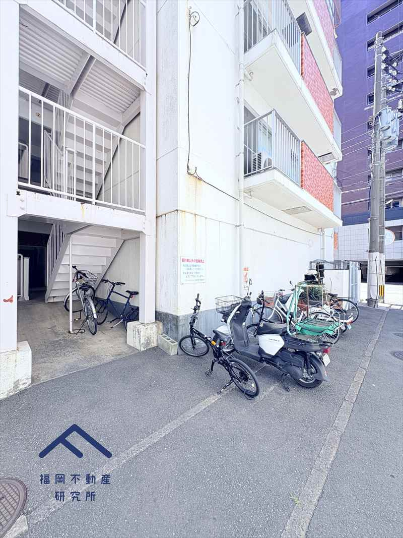 ロワールマンション美野島の駐輪場