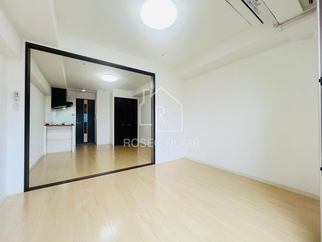 グランシス天満橋の居間・リビング