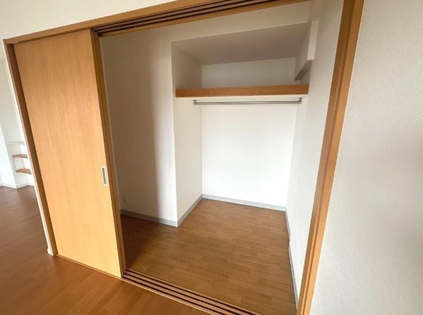 メロディーハイム住道ガーディアの収納|収納豊富
■物件内覧・資金計画相談・住宅ローン相談、リフォーム相談、お問合せ受付中■
※当日・翌日のご内覧、ご相談はお電話でのお問合せがスムーズです！