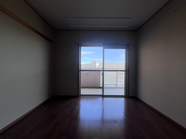 県営伊川谷第2高層住宅1号棟の寝室