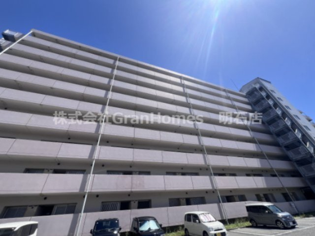 県営伊川谷第2高層住宅1号棟の外観