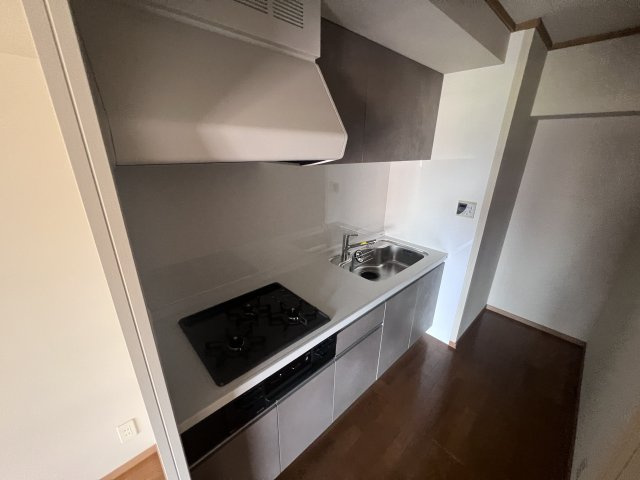 県営伊川谷第2高層住宅1号棟のキッチン