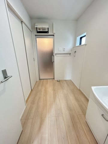 あきる野市野辺　新築戸建　2号棟！の脱衣所