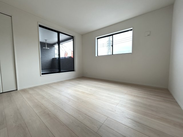 あきる野市野辺　新築戸建　2号棟！の洋室