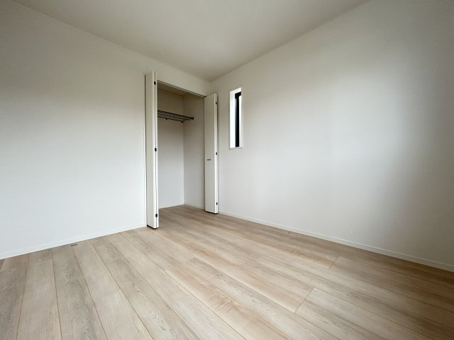 あきる野市野辺　新築戸建　2号棟！の洋室