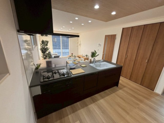 【キッチン】 | 川越市稲荷町　新築分譲　「上福岡駅」徒歩17分　敷地28坪　【高階南小学区】