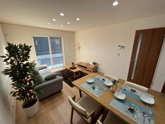 【居間・リビング】 | 川越市稲荷町　新築分譲　「上福岡駅」徒歩17分　敷地28坪　【高階南小学区】