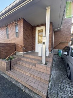 【玄関】 | 平日・土日も見学できます　再生住宅　４SLDK　八千代台北