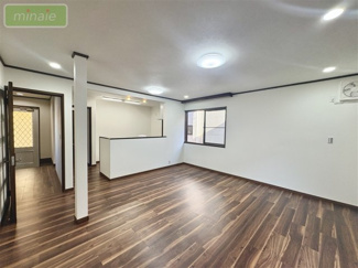 【居間・リビング】 | 平日・土日も見学できます　再生住宅　４SLDK　八千代台北