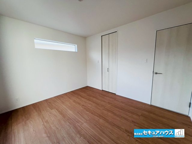 【今からご案内可能】東海市中央町6丁目 全4棟の洋室|【洋室】
◆お子様のお部屋や主寝室、来客時の宿泊室、趣味のお部屋としてもご利用いただけます♪