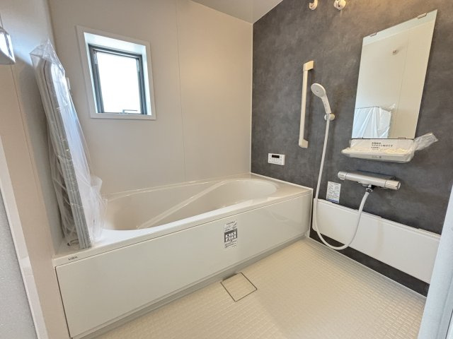 明石市東朝霧丘新築戸建の浴室
