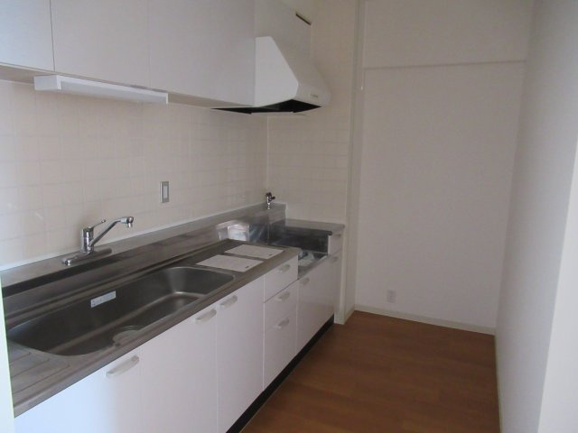 ハーバーランド神戸駅前３ＤＫのキッチン|お料理しやすいキッチンです