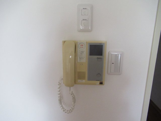 ハーバーランド神戸駅前３ＤＫの設備|インターホンです