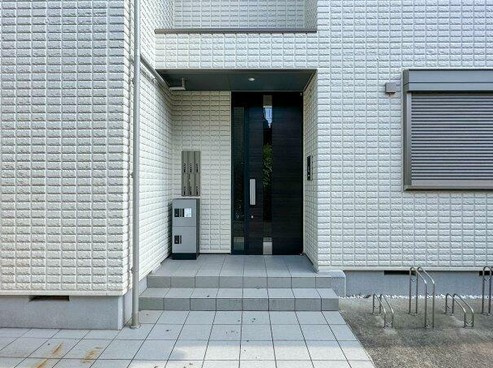 【エントランス】