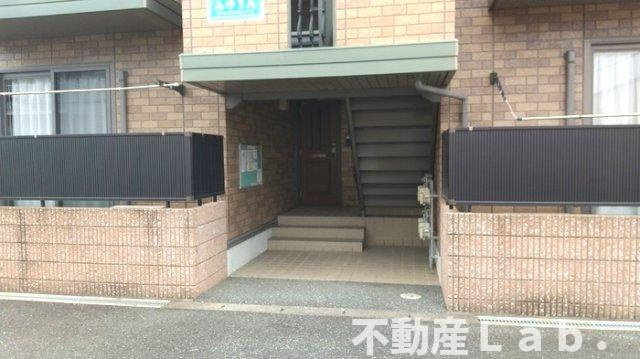 クレールみゆき　A棟のエントランス