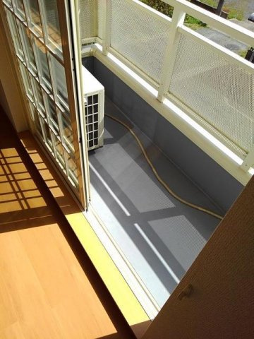 ハッピーライフＢのバルコニー