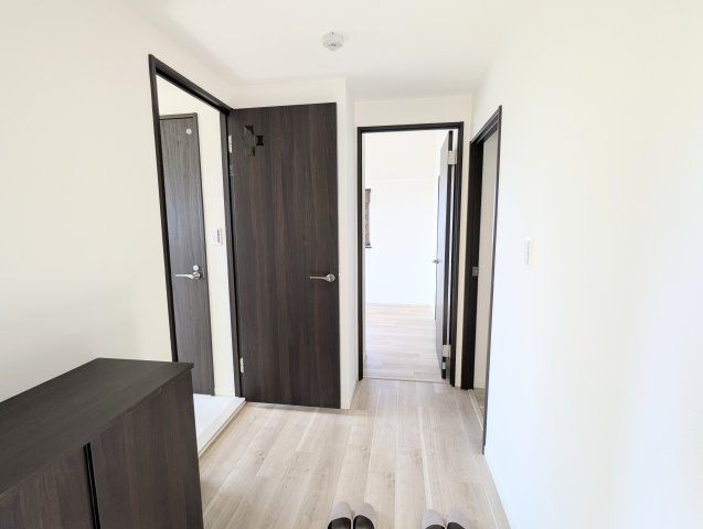 エスポア一社二の玄関