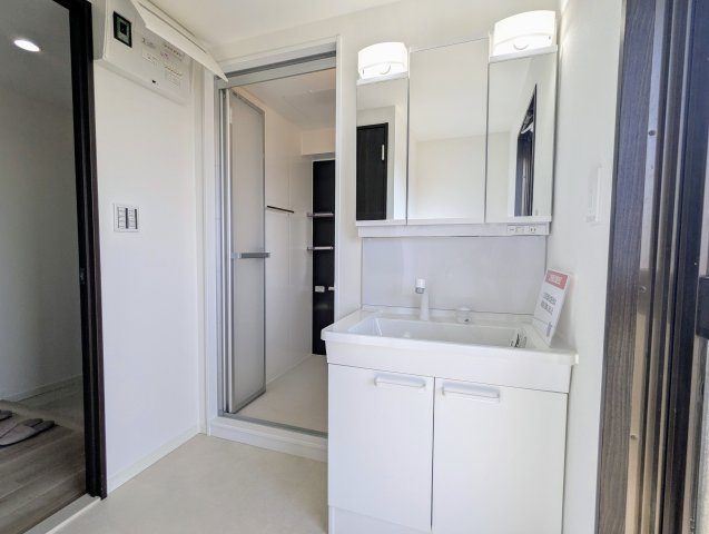 エスポア一社二の独立洗面台