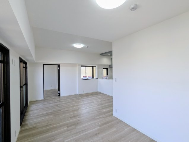 エスポア一社二の居間・リビング