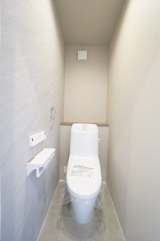 常滑市榎戸町1期　1号棟のトイレ|1階2階にトイレがあり、家族の朝の身支度時間もスムーズに！温水洗浄便座で冬は暖かく快適です！！