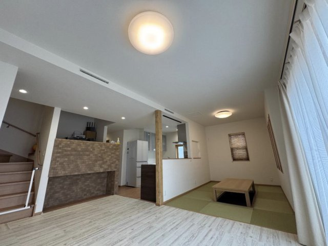 【居間・リビング】 | 本庄市児玉町下浅見　中古戸建