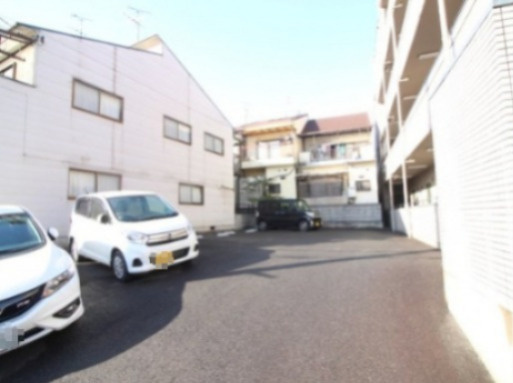 モアール永田の駐車場