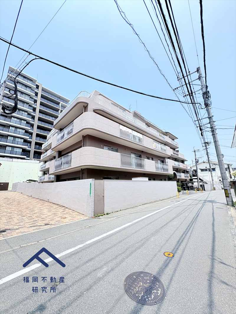 ライオンズマンション大橋の外観