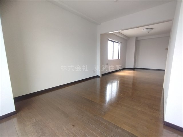 【居間・リビング】 | ラフィーネ川越 | ゆったりとした10.3帖のリビングです