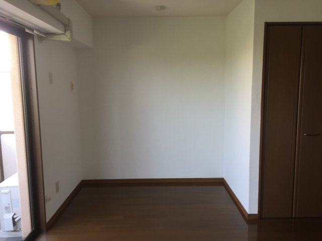 ビッグフォレストつくばの洋室