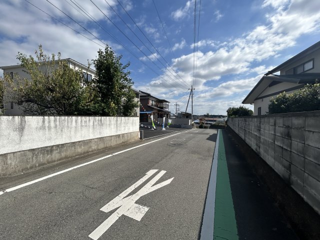 新築　前橋市茂木町第5　クレイドルガーデン　１号棟の前面道路含む現地写真|現地写真　南側接道幅員約5.5ｍ