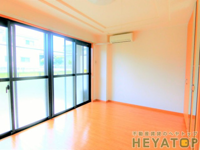 【居間・リビング】 | フェリーチェ | 洋室６.９帖（同仕様写真）