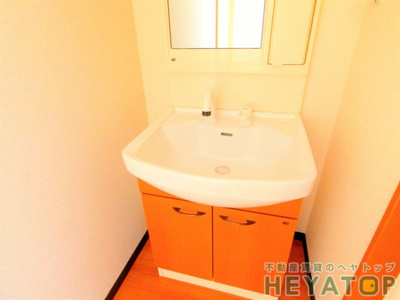 【洗面所】 | フェリーチェ | 便利なシャワー付き洗面化粧台（同仕様写真）