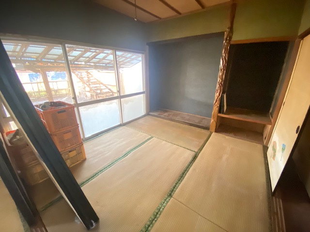 都城市広原町の中古一戸建の和室