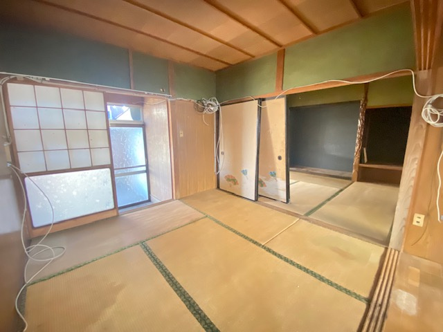 都城市広原町の中古一戸建の和室