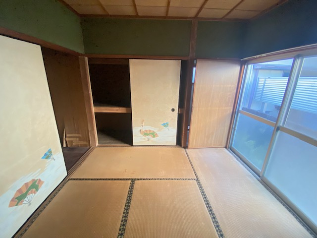 都城市広原町の中古一戸建の和室