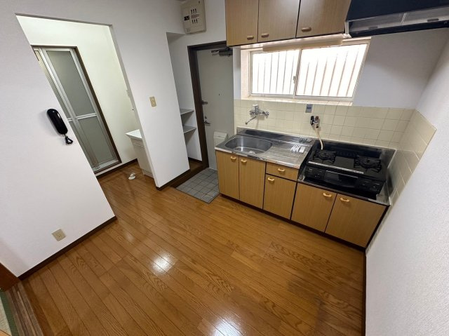 MJハイツ東別府の居間・リビング