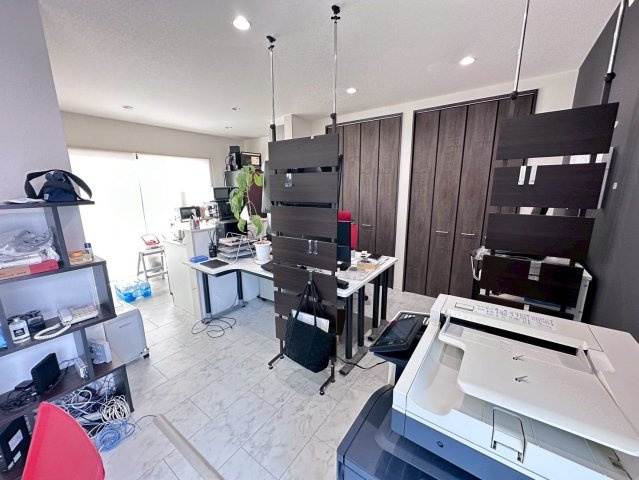 中古戸建　羽島市小熊町島2丁目　令和５年築の居間・リビング