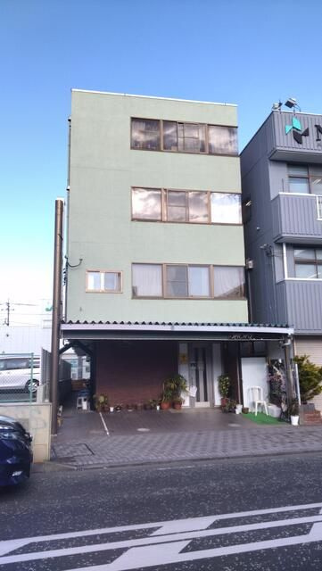 相模原市中央区淵野辺４丁目のビルの外観