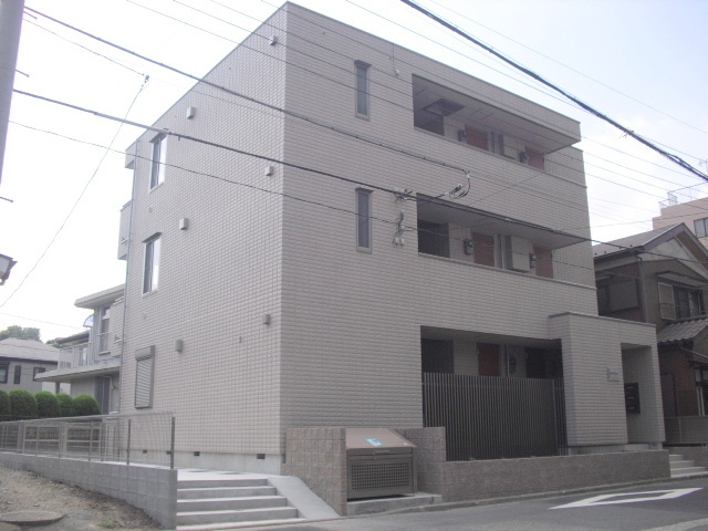 横浜市南区井土ケ谷上町の賃貸マンションのエントランス|耐震耐火旭化成ヘーベルメゾン