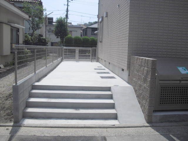 横浜市南区井土ケ谷上町の賃貸マンションのその他共用部分|自転車駐輪場