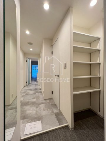 AMBITIOUS鎗屋町の玄関