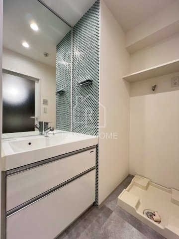 AMBITIOUS鎗屋町の洗面所