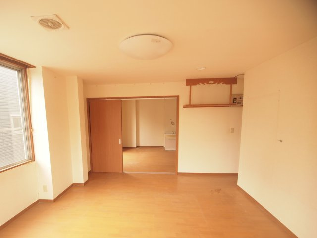 北双葉町　売ビルの居間・リビング