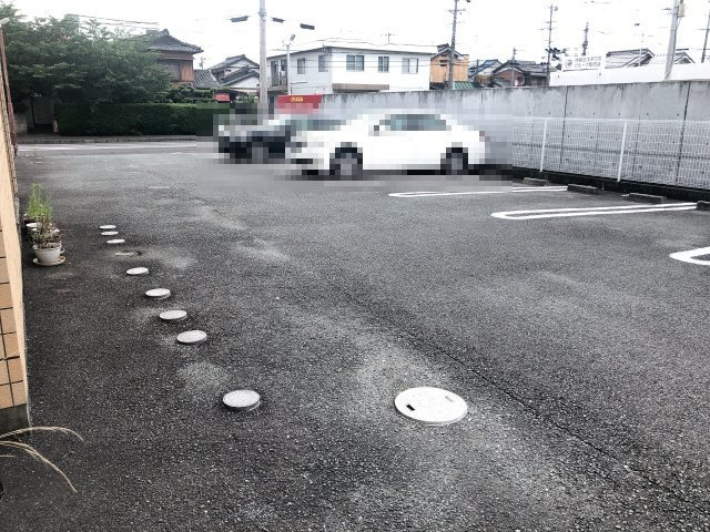 幸マンションの駐車場