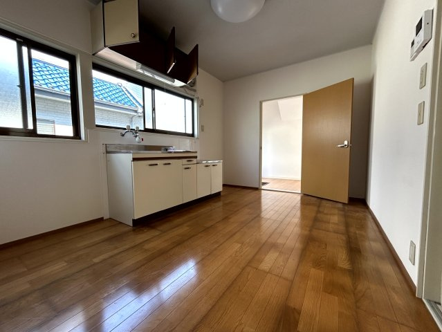 光多アパートの居間・リビング