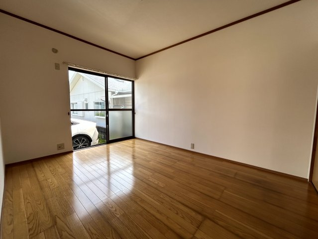 光多アパートの居間・リビング