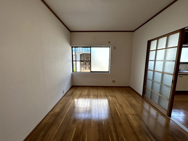 光多アパートの居間・リビング